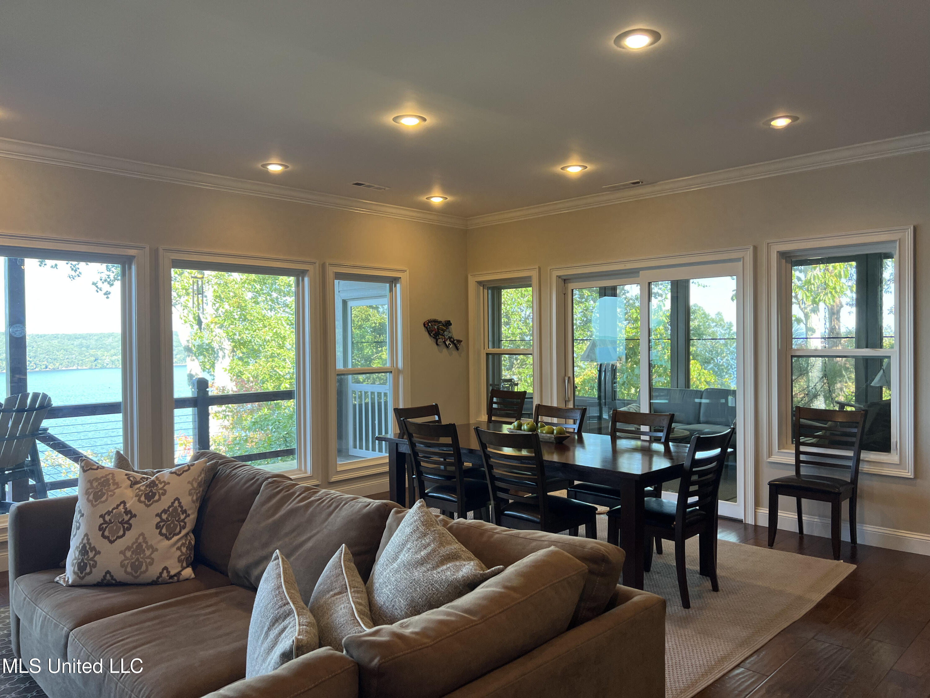 160 River Trace Drive Iuka,MS 38852 CryeLeike