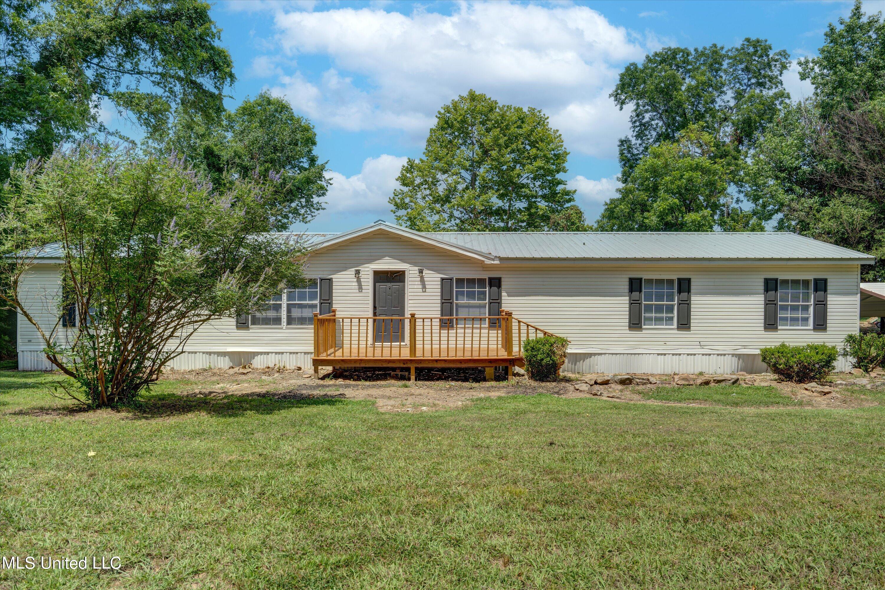 Sarah,MS 38665 CryeLeike